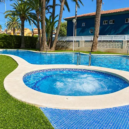 Apartment Luz De Luna Moderno En Con Terraza Y Piscina By Family Homes *